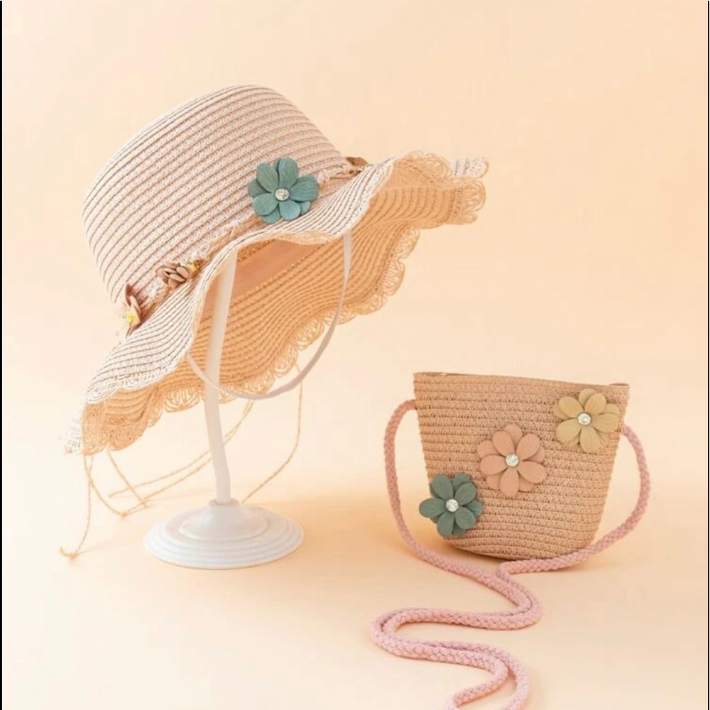 Toddler Hat and purse set ( one size ) Brand New , Never used